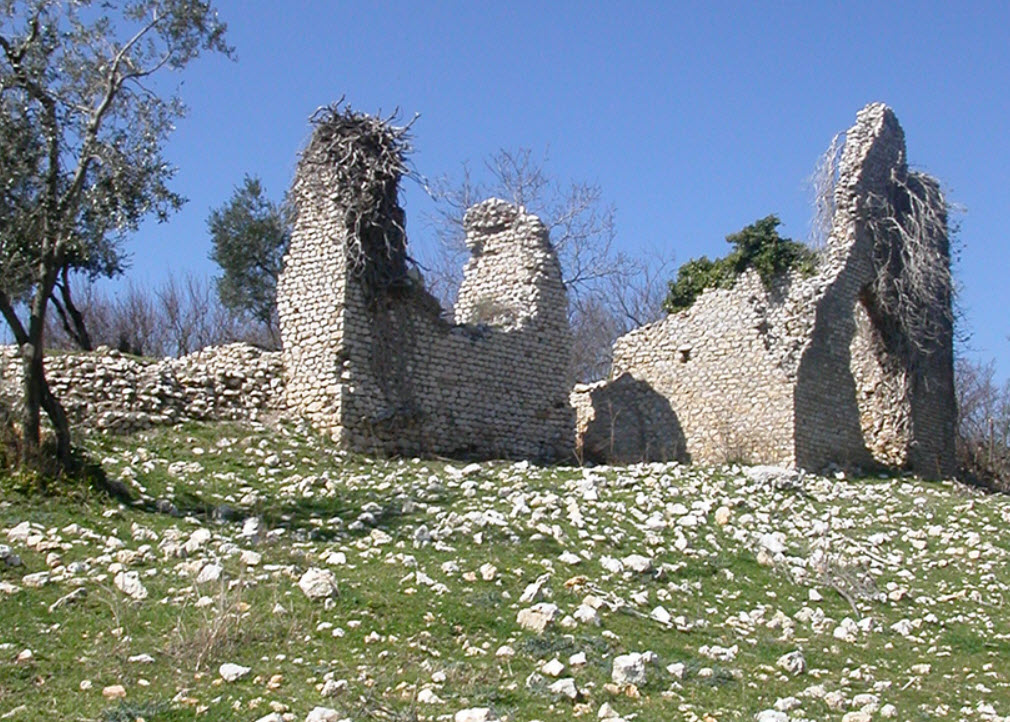 Ruderi di Marcellina Vecchia (Castellaccio), Italy